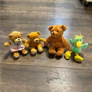 Lot of 4 Mini Stuffed Animals. Build A Bear Read and Avon‎